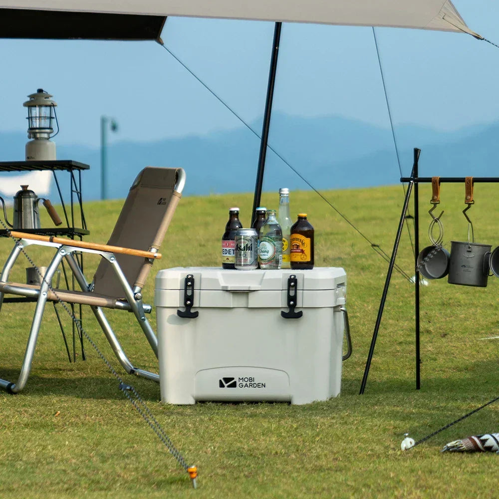 Premium 25 L Camping Ice Box – White